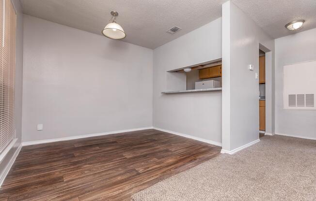 1 bed, 1 bath, 616 sqft, $890