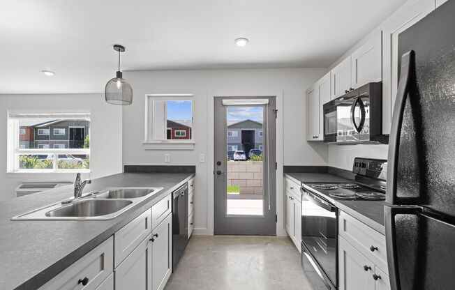 5155 West Side Flats