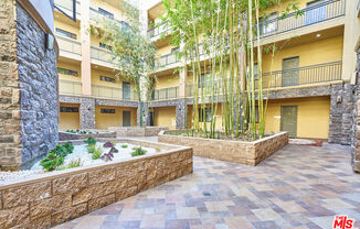 2 beds, 2 baths, 1,150 sqft, $2,750, Unit 205