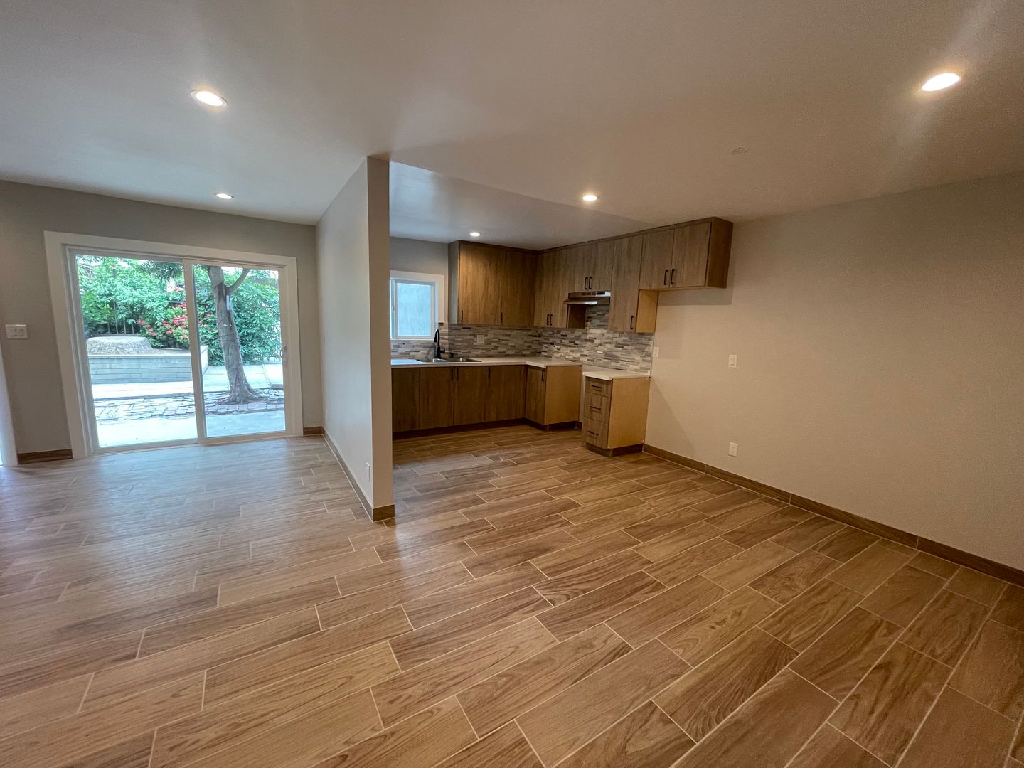 14700 Hubbard St LLC