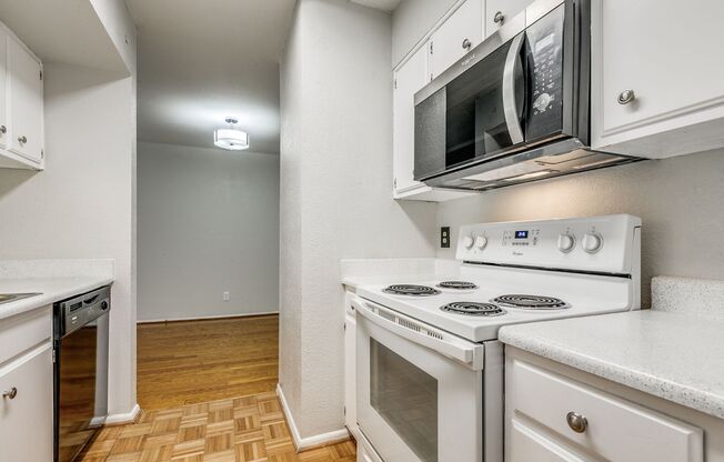 1 bed, 1 bath, $1,290, Unit UNIT 308 C