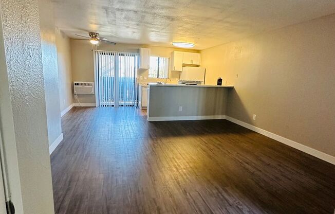 2 beds, 1 bath, 826 sqft, $2,700, Unit 223