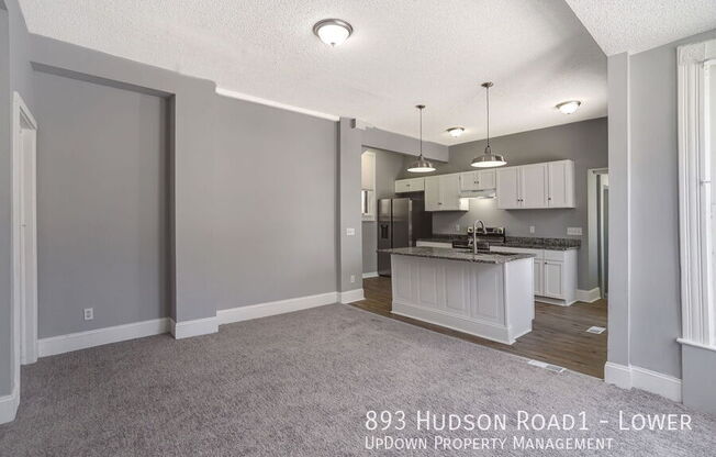893 HUDSON RD