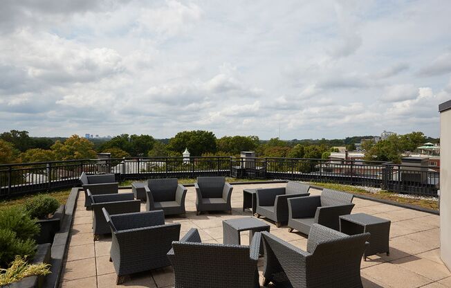 2 beds, 2 baths, $2,500, Unit Unit 104