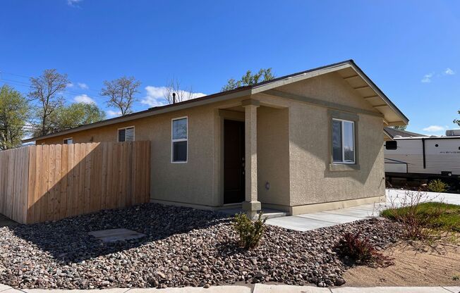 MOVE-IN READY -- Newer Construction 3-bedroom home in Ponderosa, Fernley