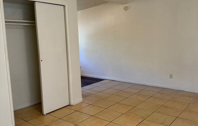 Studio, 1 bath, 500 sqft, $750