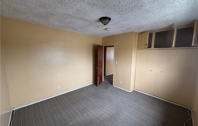 8868 WALL ST