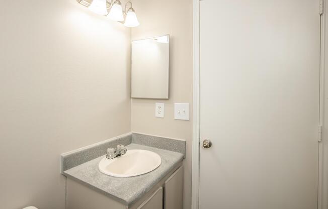 3 beds, 2.5 baths, 1,196 sqft, $1,450