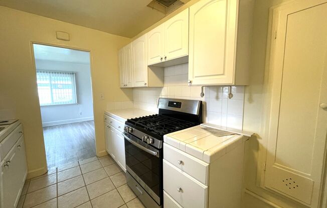 1 bed, 1 bath, 432 sqft, $2,395, Unit 1633