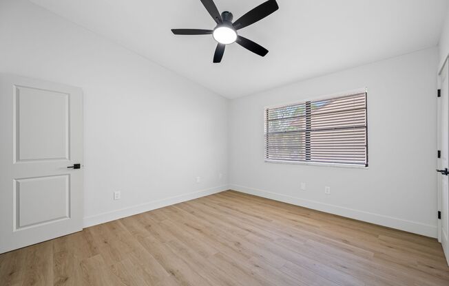 2 beds, 2.5 baths, 1,200 sqft, $1,995, Unit 13