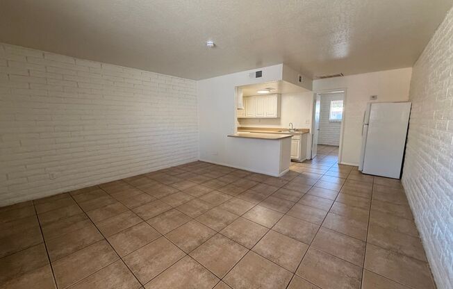 1 bed, 1 bath, 570 sqft, $899, Unit 16621-51