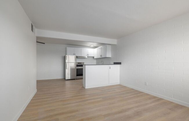 1 bed, 1 bath, 600 sqft, $1,050, Unit 2207