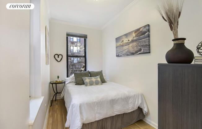 421 E 78 ST