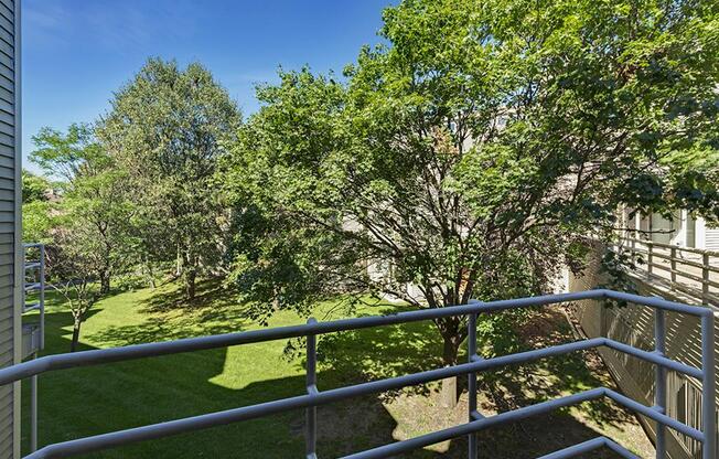MacLaren Hill Apartments in St. Paul, MN Balcony