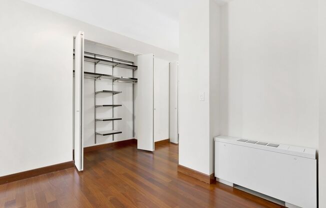 Studio, 1 bath, 550 sqft, $4,400, Unit 4C