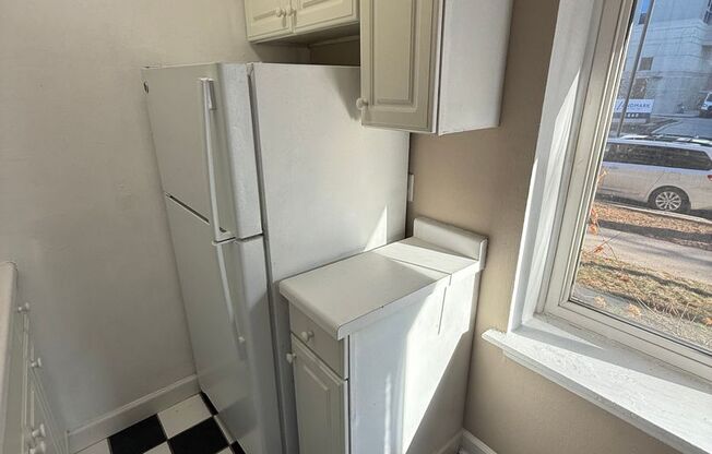 Studio, 1 bath, 400 sqft, $895, Unit #118