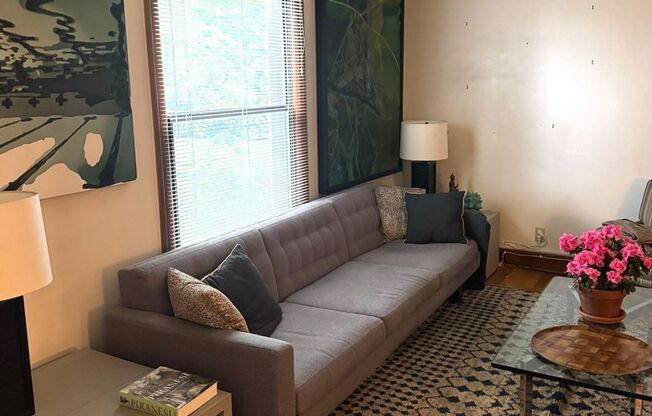 Sir Lancelot Apartments