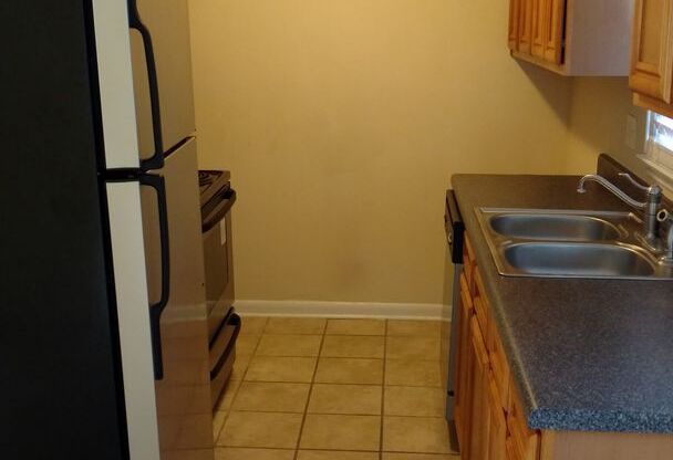 2 Bedroom Townhome available 7/15/2025 -near FTCC