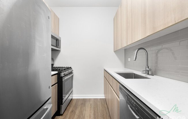 2 beds, 2 baths, 662 sqft, $6,500, Unit 23N