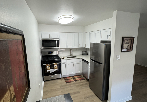 1405 VETERANS HWY