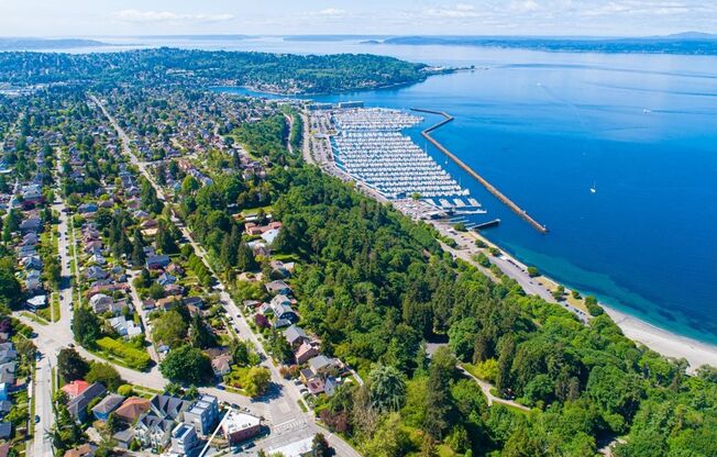 Luxury Sunset Hill Townhome w/ Water View! Available Now!