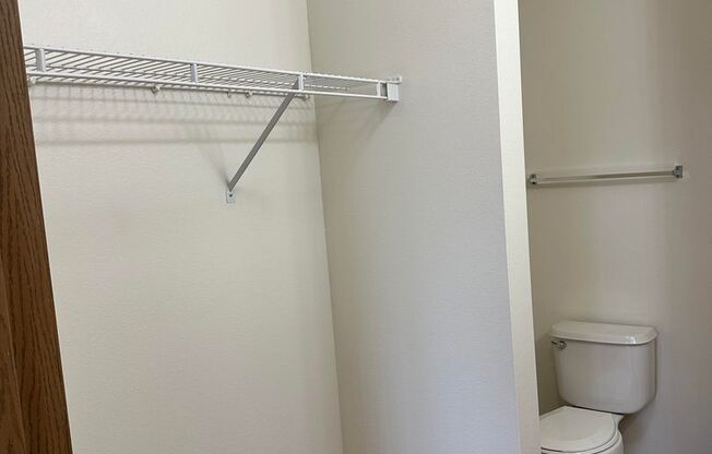 2 beds, 2 baths, $1,075, Unit 1736-205