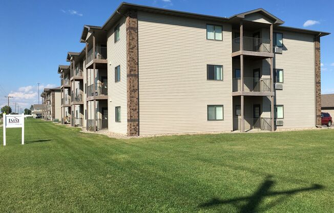 2 beds, 2 baths, 1,125 sqft, $1,195, Unit 1320-201