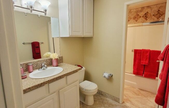 2 beds, 2.5 baths, 1,080 sqft, $3,595, Unit 27A