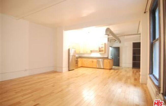 1 bed, 1 bath, 790 sqft, $2,000, Unit 404