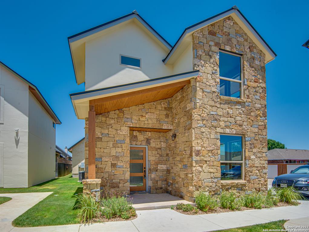1702 GRUENE VINEYARD XING