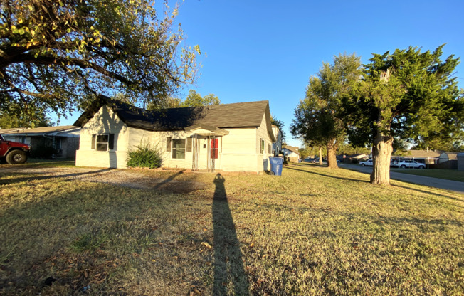 Charming 3-Bedroom Home with Modern Updates in El Reno, OK