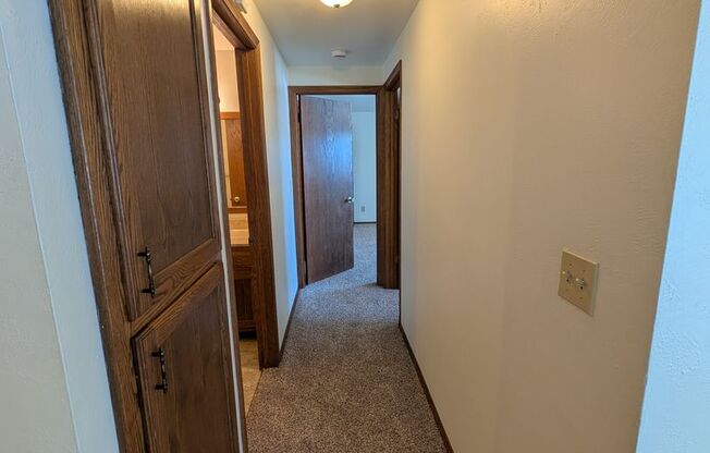 2 beds, 2 baths, 1,034 sqft, $1,279, Unit 1401 062