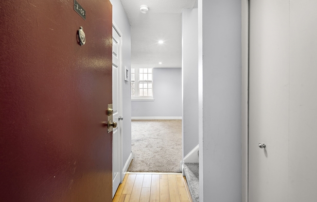 2 beds, 1.5 baths, 928 sqft, $2,500, Unit 205