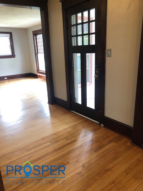 4 beds, 1.5 baths, 2,452 sqft, $1,950, Unit 1