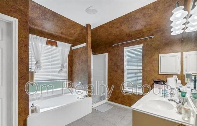 2507 RUSTIC TRL LN