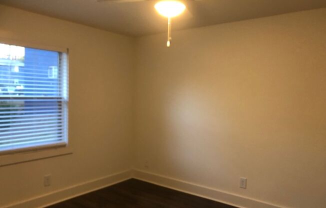 2 beds, 1 bath, 637 sqft, $1,750, Unit 212-C04