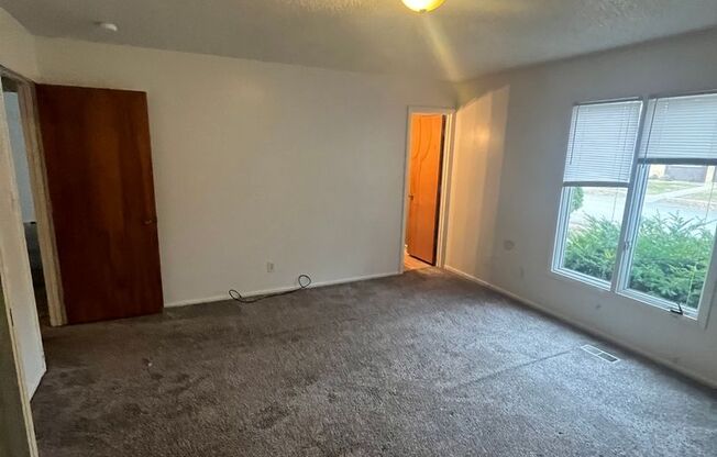 2 beds, 2.5 baths, 1,100 sqft, $900, Unit Unit A