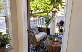 Beautiful 2/2 Condo x Rent close to Airport and Downtown Orlando!