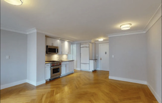 70 W 93rd St