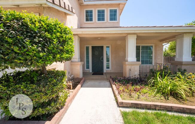Fresno CUSD Home, 4BR/3BA, Newly Remodeled - Lots of Amenities!