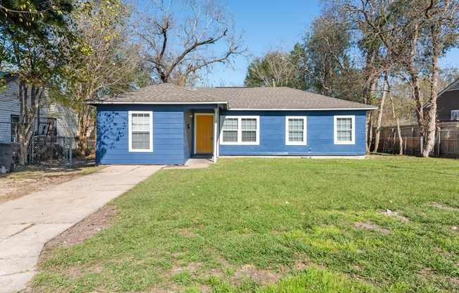 5825 Southurst Street