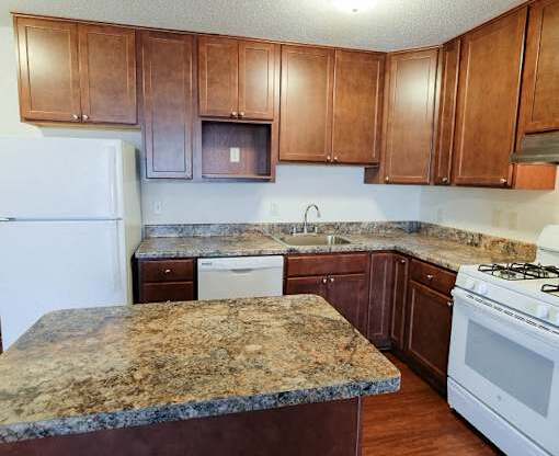 Granite Countertop Kitchen at Greenway Apartments, Minneapolis