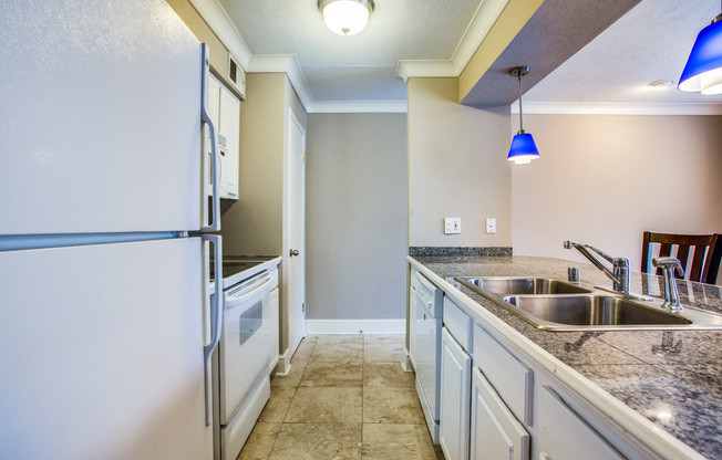 5937 E University Blvd # 10795