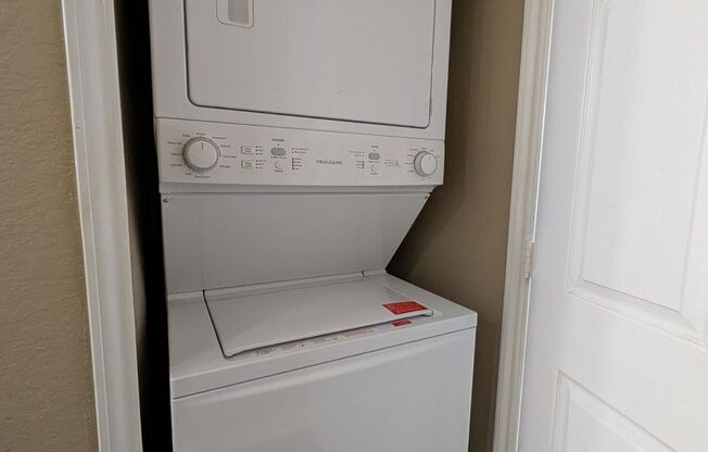 1 bed, 1 bath, $1,500, Unit Unit 423