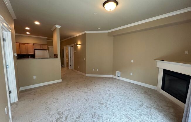 1015 Railroad Ave #411