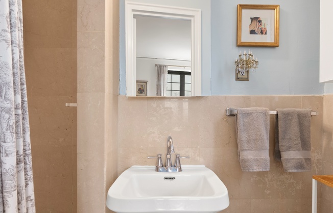 2 beds, 2 baths, 1,400 sqft, $3,795, Unit 6E