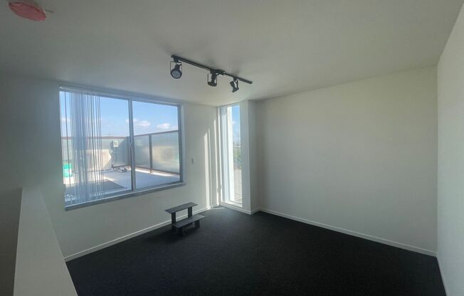 2 beds, 1 bath, 645 sqft, $2,695, Unit 209