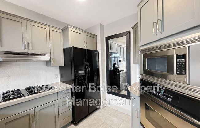 1207 W Fort St #115