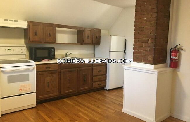 2 beds, 1 bath, 1,250 sqft, $2,900, Unit 1