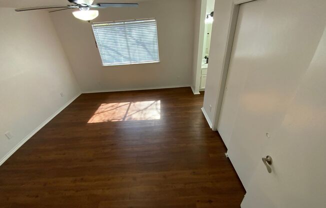 2 beds, 2 baths, 989 sqft, $1,715, Unit 11610A
